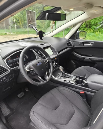 Ford S-Max cena 55900 przebieg: 264000, rok produkcji 2017 z Garwolin małe 232